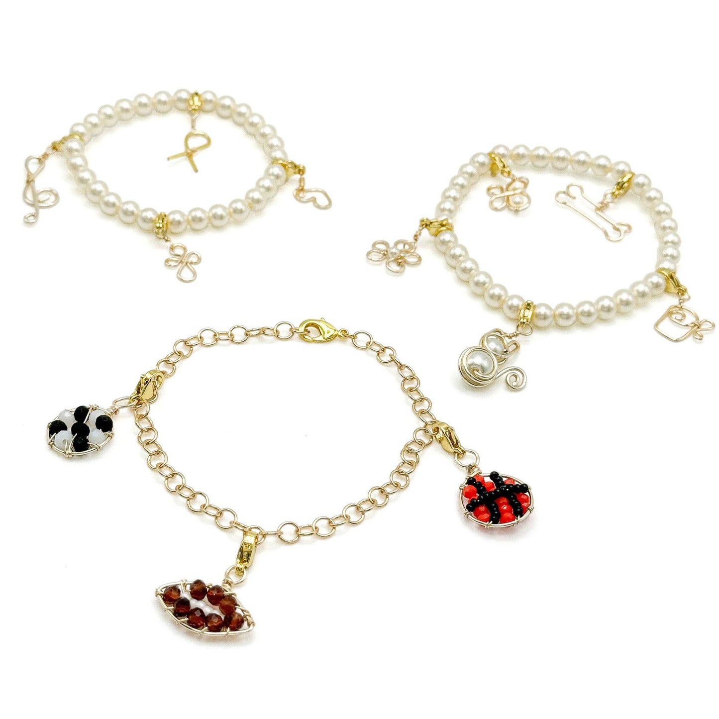 Charming bracelet: 6.75 in.