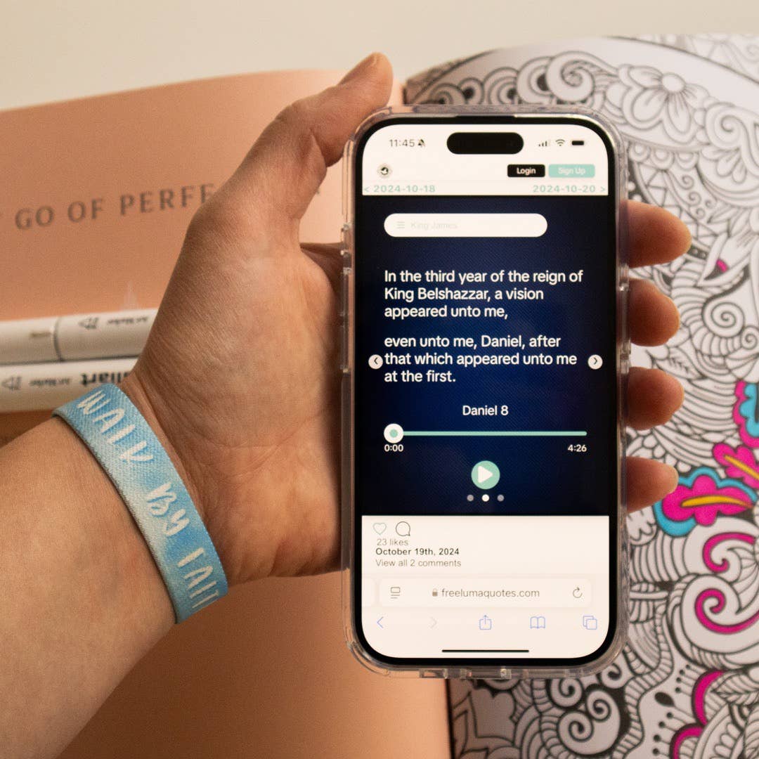Walk By Faith NFC Bible Verse Bracelet: Free Luma