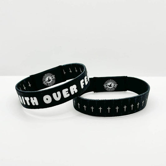 Faith Over Fear NFC Bible Verse Bracelet: Free Luma