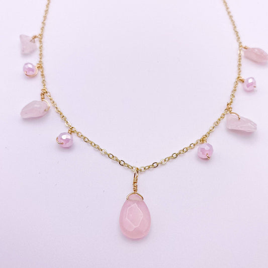 Wonderland rose quartz and gold necklace
