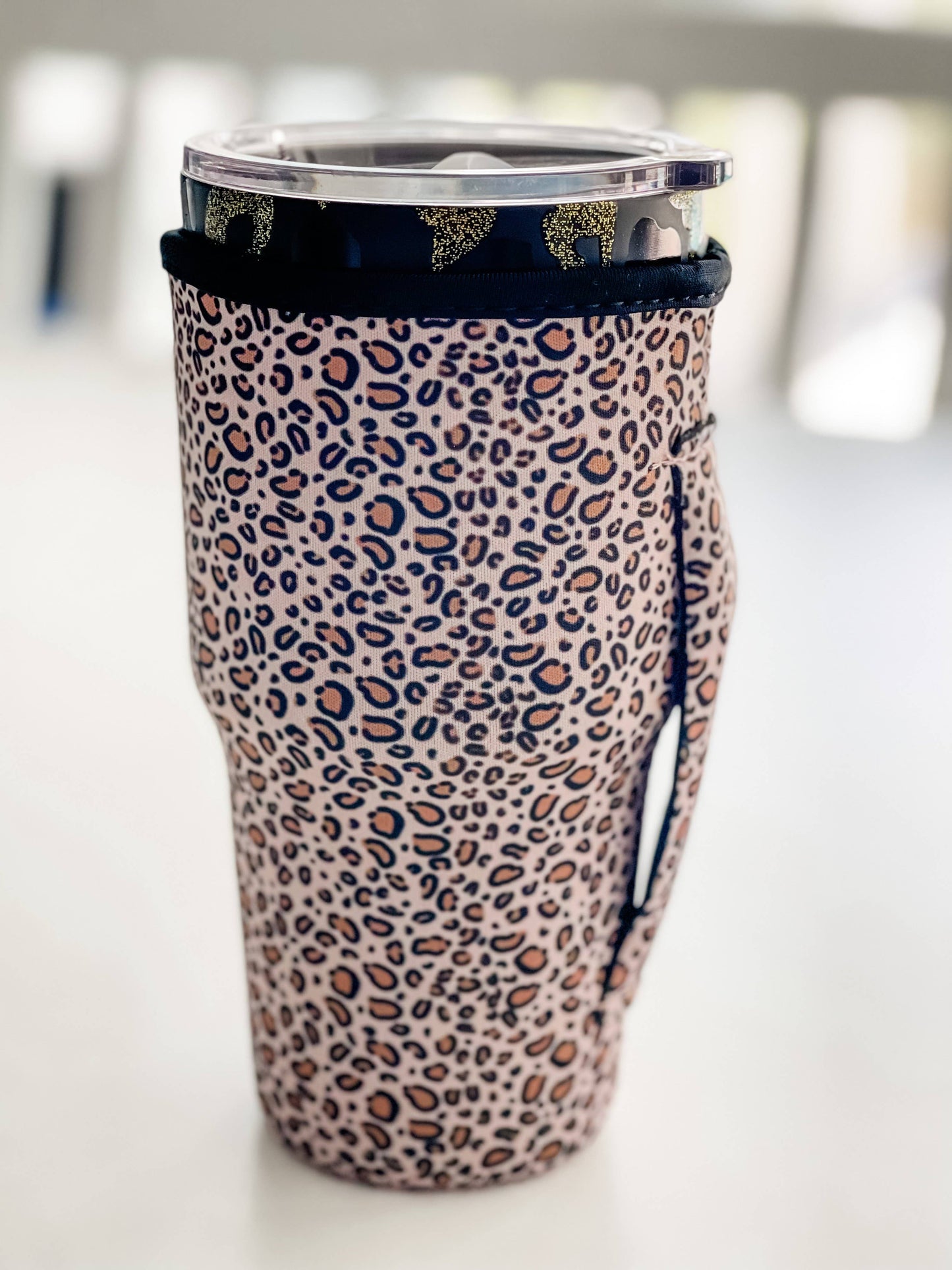 Tumbler Sleeve With Handle "Wild Thing"